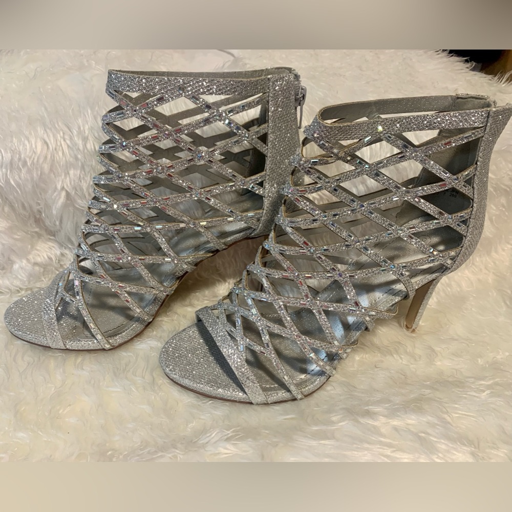 Womens shoes